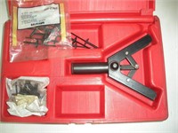 MAC Tool Plastic Rivet Gun