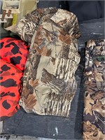 mens medium gortex 32-24 hunting bottoms