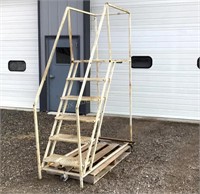 6 ft Rolling Ladder