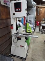 Jet band saw on rollers