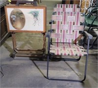 (E) 4 Vintage Table Trays & 2 Lawn Chairs