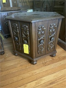 24x21 Octagon End Table