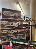 (5) Hess Trucks