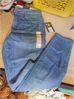 Jeans size 4
