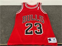 JORDON Bulls Champion Jersey Size 40