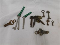 Vintage keys: 6 furniture - 2 skate - 6 long locks