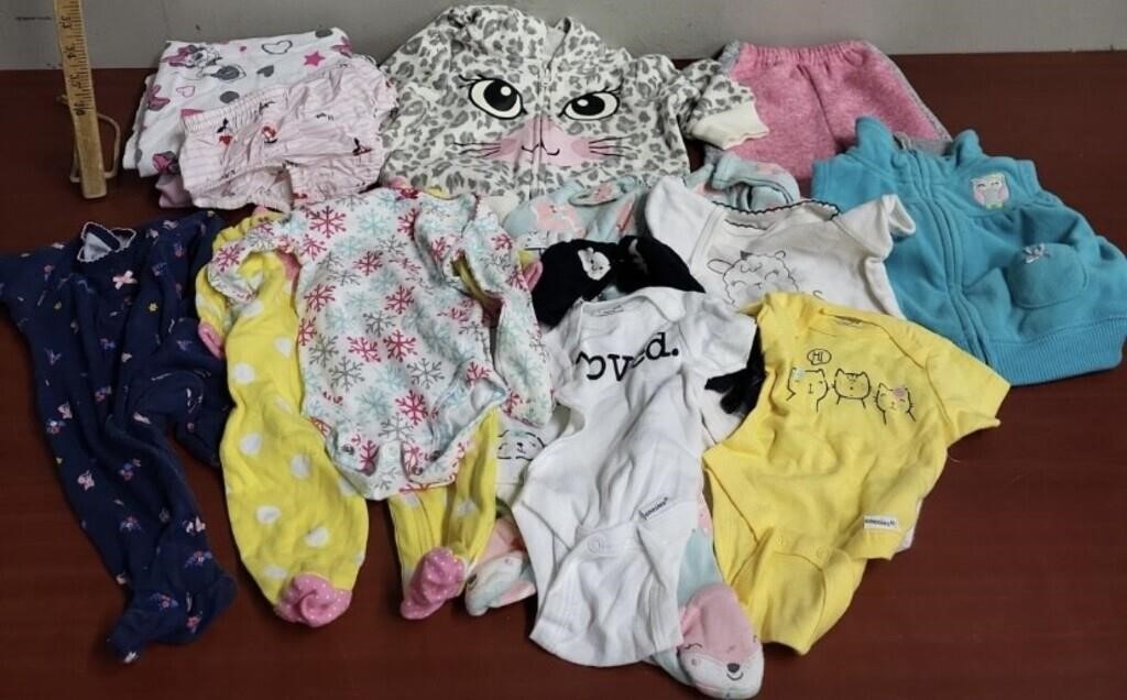 Newborn Girls Clothes-Aprox 15