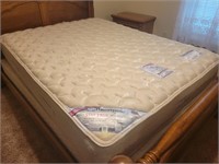 Queen Sealey Posturepedic mattress and boxspring