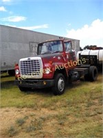 FORD 8000 TRUCK