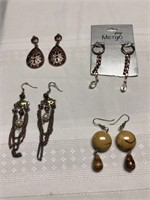 New copper colored earrings with necklace