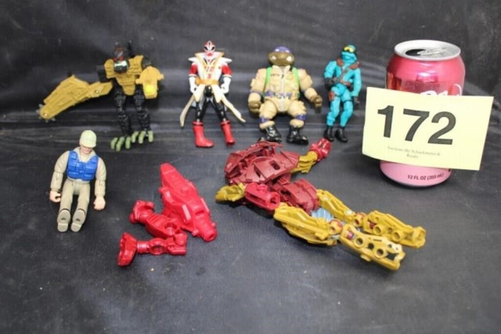 VINTAGE & NEW ACTION FIGURES