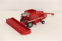 Massey Ferguson 8590 1/64 Combine