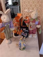5 pc holiday items Halloween &
Easter bunnies