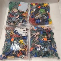 4 Large Bags of Toy Soldiers