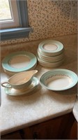 Qty Johnson Bros dishes