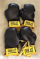 2 Pairs of Everlast Boxing Gloves, model 2920