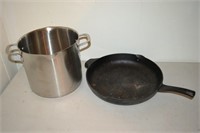 Calphalon Eight Quart Stock Pot and