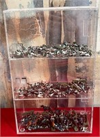 11 - LARGE LOT OF VINTAGE MINIATURE SOLDIERS (W11)