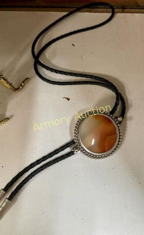 BOLO TIE