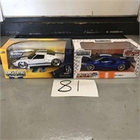 (2) Ford GT Model Cars