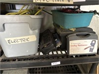 Assorted electrical items