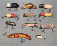 VINTAGE FISHING LURES LOT