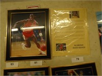 MICHAEL JORDAN SIGNED PICTURE WITH COA