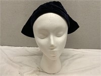 Vintage Ladies Blue Velvet Hat