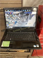 Dell Laptop Computer, Windows Vista, Open
