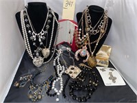 HUGE LOT OF GORGEOUS NECKLACES