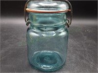 Ball Ideal sealing jar w/bailing wire glass lid