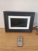 Pan Digital Picture Frame w Remote 8x10