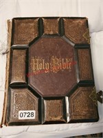 (Spare Bedroom)Holy Bible
