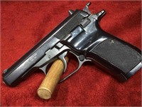 CZ Pistol 9x18 cal mod 82 Makarov - She 87 - No