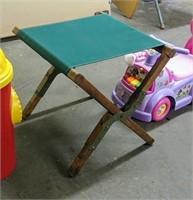 VINTAGE FOLDING SEAT