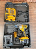 18vt Dewalt impact w/ battery & charger - good