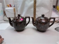 2 Vintage Tea Pots (made in Japan)