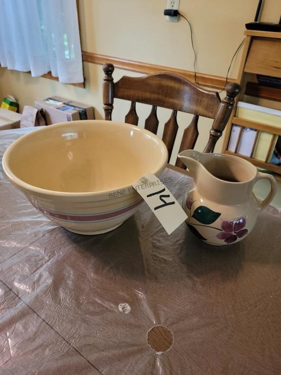 LARGE WATT BANDED MIXING BOWL & PITCHER
