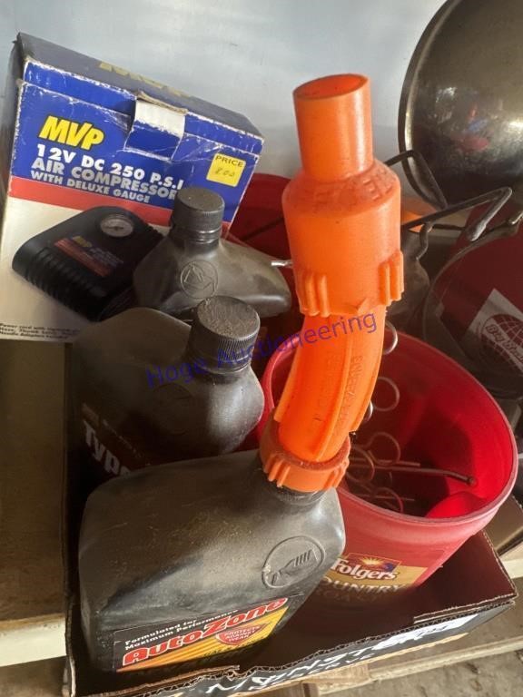 AIR COMPRESSOR, 12V, OIL IN OPEN CONTAINERS,