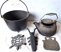 CAST IRON TEA POT KETTLE BOOT JACK & 2 TRIVETS LOT