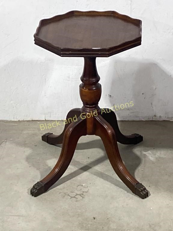 Mahogany Octagonal Duncan Phyfe Style Side Table