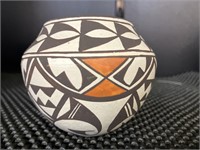 Native American Acoma , New Mexico Pottery Vase