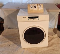 Magic Chef Compact Dryer 20" x 24" x 31"