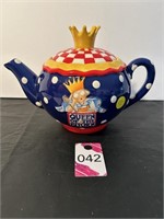 1999 Mary Engelbreit Teapot