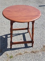 Colonial Revival round top stretcher base