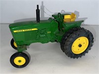 TOY 1/16 JD 3020 TRACTOR