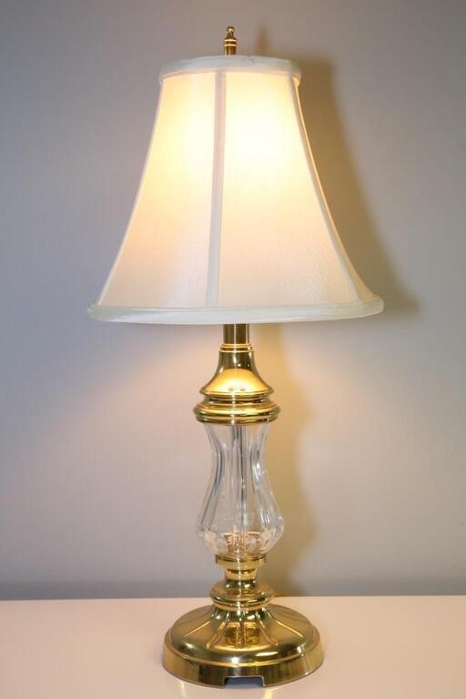 2-Way Brightness Table Lamp