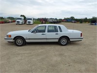 1990 Lincoln Towncar 4-Door