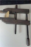 Sturdy wood clamp
