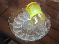 $Deal Serving trays & pitcher